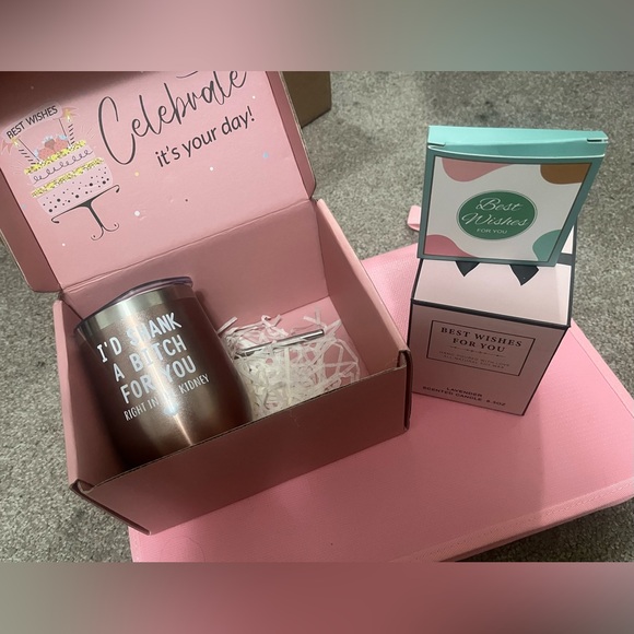 Gift Set - Picture 3 of 4